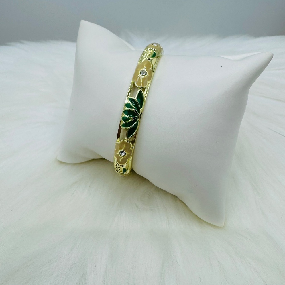 Green Floral Theme Enamel Cloisonne Bracelet Bangle - Picture 2 of 6